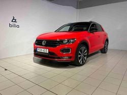 Röd Begagnad 2018 VW T-Roc SUV | 239 900 kr