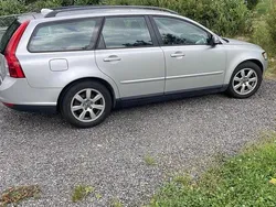 Grå Begagnad 2010 Volvo V50 Kinetic Kombi | 32 000 kr (Bra pris)