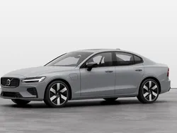 Grå Ny 2024 Volvo S60 Ultimate Sedan | 545 900 kr (Dyr)