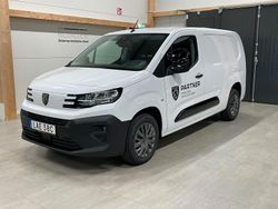 Vit Begagnad 2025 Peugeot Partner Van | 339 900 kr