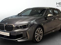 Grå (grey) Begagnad 2022 BMW M135 Comfort Edition Halvkombi | 379 700 kr (Bra pris)