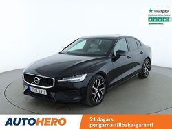 Svart Begagnad 2020 Volvo S60 Momentum Sedan | 294 000 kr (Bra pris)