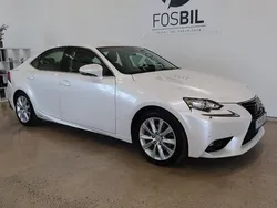 Vit Begagnad 2016 Lexus IS300h Executive Line Sedan | 219 900 kr (Bra pris)