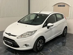Vit Begagnad 2011 Ford Fiesta Titanium Halvkombi | 79 900 kr (Marknadspris)