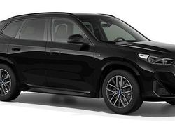Svart Ny 2025 BMW X1 Comfort Edition SUV | 656 100 kr