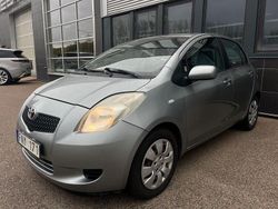 Grå Begagnad 2007 Toyota Yaris Halvkombi | 34 900 kr (Dyr)