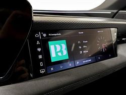 Grå Begagnad 2025 Audi A6 e-tron S-Line Kombi | 939 000 kr (Marknadspris)