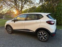 Vit Begagnad 2019 Renault Captur SUV | 125 000 kr (Marknadspris)