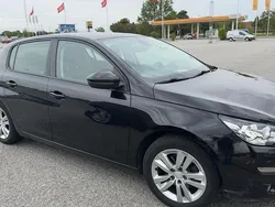 Svart Begagnad 2014 Peugeot 308 Active Halvkombi | 65 000 kr (Marknadspris)