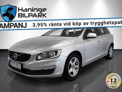 Silver Begagnad 2015 Volvo V60 Kinetic Kombi | 139 900 kr (Marknadspris)