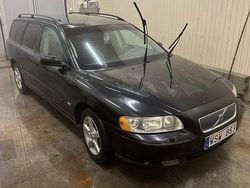 Begagnad 2005 Volvo V70 Kombi | 27 000 kr (Marknadspris)