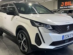Vit Begagnad 2023 Peugeot 5008 GTi Minibuss | 349 900 kr (Lite dyr)