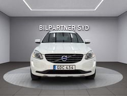 Vit Begagnad 2014 Volvo XC60 Momentum SUV | 149 900 kr (Marknadspris)