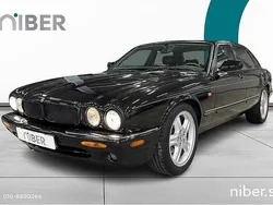 Svart Begagnad 1998 Jaguar XJR R Sedan | 174 900 kr