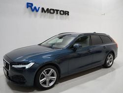 Mörkblå Begagnad 2017 Volvo V90 Kombi | 184 900 kr (Marknadspris)