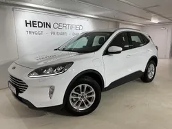 Vit (white) Begagnad 2022 Ford Kuga Titanium SUV | 254 900 kr (Marknadspris)