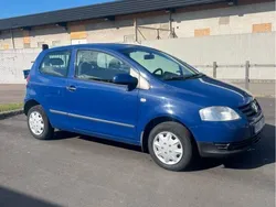 Blå Begagnad 2006 VW Fox Halvkombi | 16 990 kr
