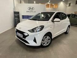 Vit Ny 2025 Hyundai i10 Essential Halvkombi | 169 000 kr (Bra pris)