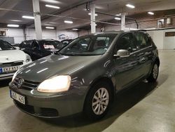 Grön Begagnad 2007 VW Golf V Trendline Halvkombi | 26 900 kr (Lite dyr)