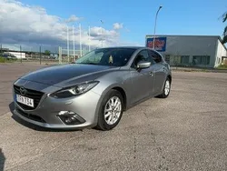Grå Begagnad 2014 Mazda 3 Inclusive Halvkombi | 96 000 kr (Marknadspris)
