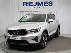 Silver Begagnad 2022 Volvo XC40 Plus SUV | 389 500 kr (Marknadspris)