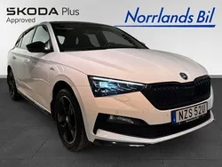 Vit (candy white) Begagnad 2021 Skoda Scala Monte Carlo Halvkombi | 219 000 kr (Marknadspris)