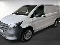 Vit Begagnad 2024 Mercedes e-Vito Minibuss | 612 320 kr (Bra pris)