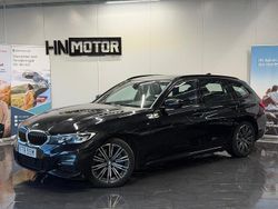 Svart Begagnad 2020 BMW 330e M Sport Kombi | 329 900 kr (Marknadspris)