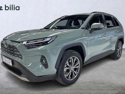 Grön Begagnad 2025 Toyota RAV4 Hybrid Executive SUV | 459 900 kr (Bra pris)