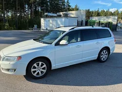Vit Begagnad 2014 Volvo V70 Kinetic Kombi | 115 000 kr (Marknadspris)