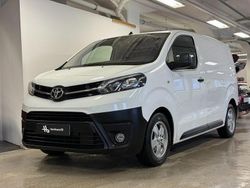Vit Begagnad 2017 Toyota Proace Minibuss | 129 900 kr (Marknadspris)