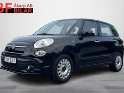 Svart Begagnad 2017 Fiat 500L Minibuss | 99 500 kr