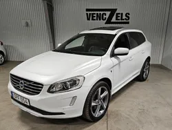 Vit (vit metallic (pearl)) Begagnad 2015 Volvo XC60 Momentum SUV | 189 000 kr (Marknadspris)