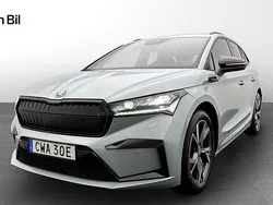 Silver Begagnad 2023 Skoda Enyaq iV SportLine SUV | 469 900 kr (Marknadspris)