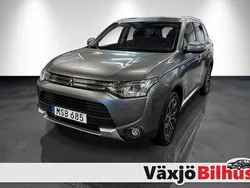 Grå Begagnad 2015 Mitsubishi Outlander P-HEV SUV | 114 900 kr (Marknadspris)