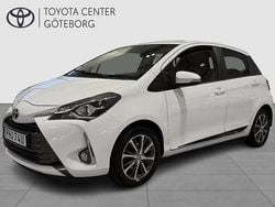 Vit Begagnad 2019 Toyota Yaris Halvkombi | 154 900 kr (Marknadspris)