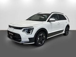 Vit Begagnad 2022 Kia e-Niro SUV | 314 900 kr (Marknadspris)