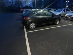 Grå Begagnad 2009 Seat Ibiza Style Halvkombi | 32 000 kr (Marknadspris)