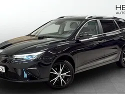 Svart (black) Begagnad 2022 MG MG5 EV Long Range Luxury Kombi | 229 900 kr