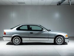 Silver Begagnad 1993 BMW M3 | 550 001 kr