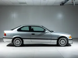 Silver Begagnad 1993 BMW M3 | 650 000 kr