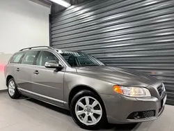 Grå Begagnad 2010 Volvo V70 Kombi | 84 900 kr (Dyr)