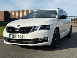 Vit Begagnad 2018 Skoda Octavia Style Kombi | 182 000 kr (Marknadspris)