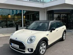 Vit Begagnad 2015 Mini Cooper Clubman Essential Kombi | 124 500 kr (Marknadspris)