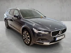 Blå Begagnad 2023 Volvo V90 CC Plus Kombi | 493 900 kr (Dyr)