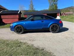 Svart Begagnad 2000 Audi TT Sportkupé | 18 000 kr (Bra pris)