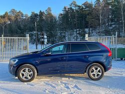 Blå Begagnad 2014 Volvo XC60 Ocean Race SUV | 189 900 kr (Lite dyr)