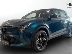 Grå (grey) Ny 2024 Alfa Romeo Junior Edizione Speciale Halvkombi | 393 800 kr