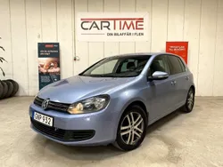 Ljusblå Begagnad 2011 VW Golf VI Halvkombi | 87 900 kr (Marknadspris)