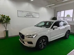 Vit Begagnad 2020 Volvo XC60 Momentum SUV | 335 900 kr (Bra pris)